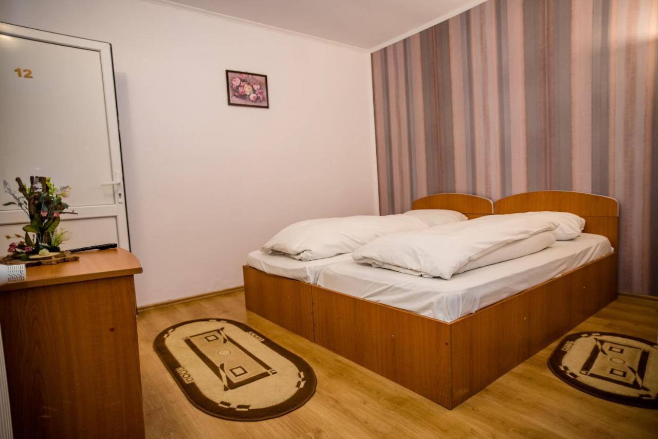 Hotel Marion Poiana Dumbraveni  Ngoại thất bức ảnh