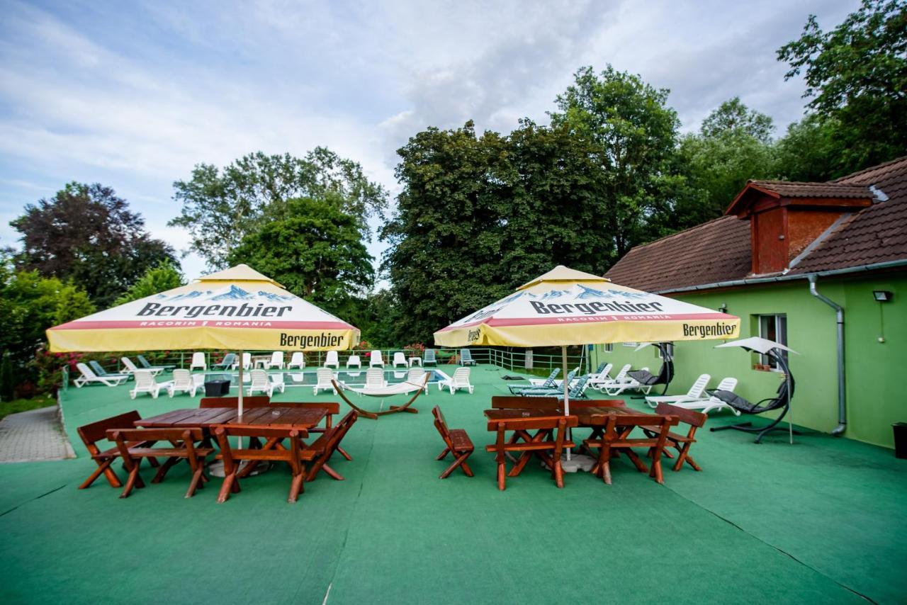 Hotel Marion Poiana Dumbraveni  Ngoại thất bức ảnh